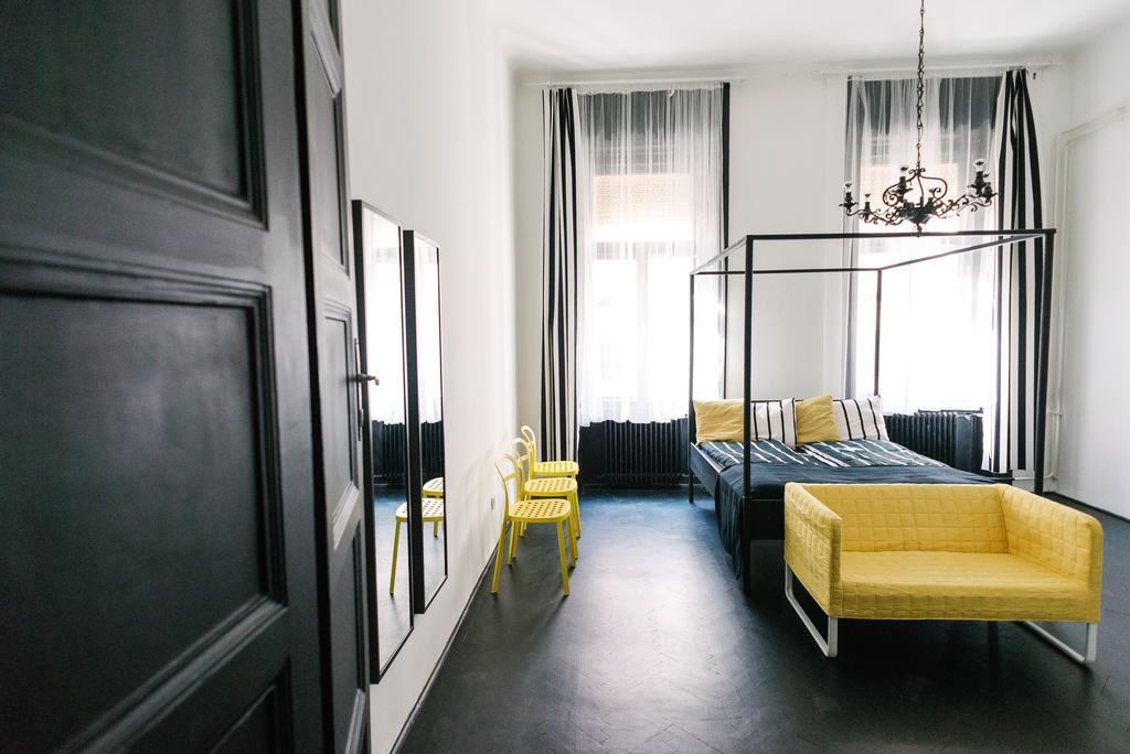 D.Five Stylish Apartment On Vaci Street 부다페스트 외부 사진